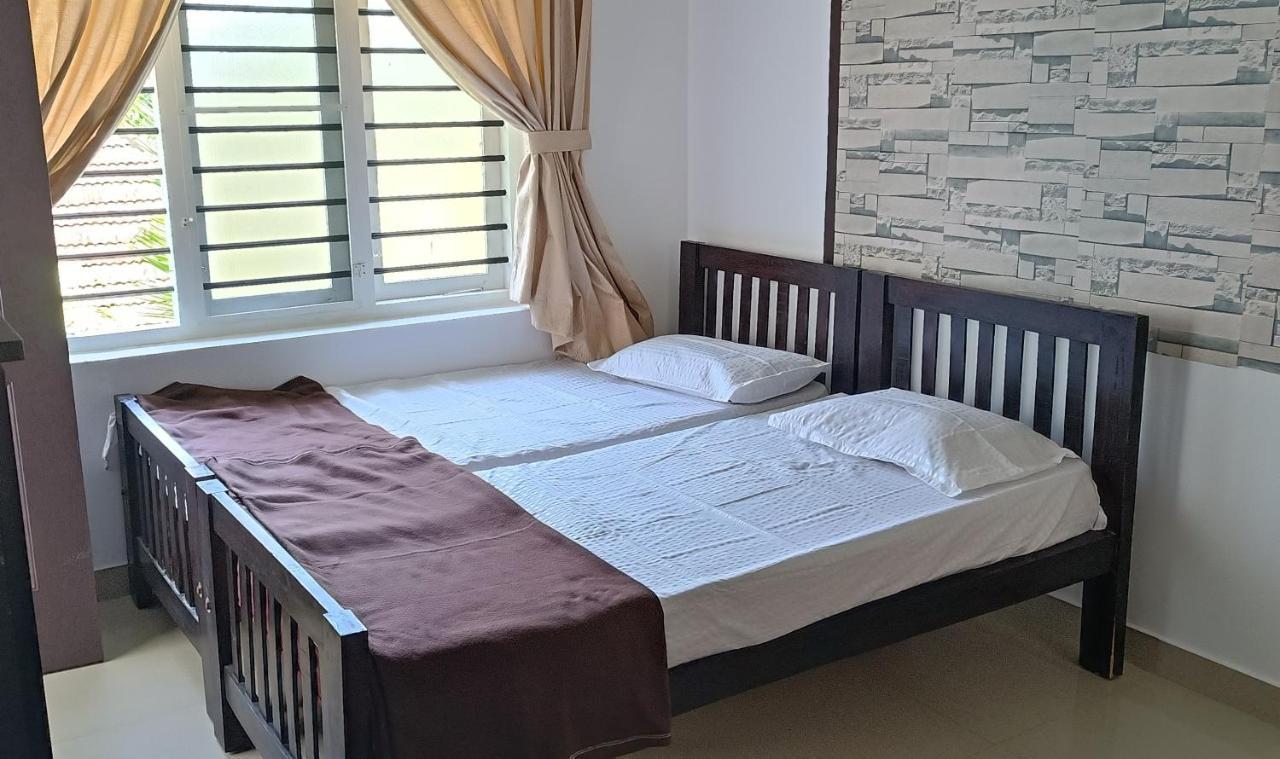 Prakriti Homestay Fortkochi Air Conditioned Rooms Exterior photo